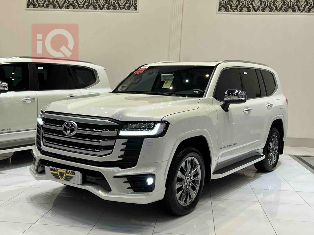 تۆیۆتا لاند کروزەر